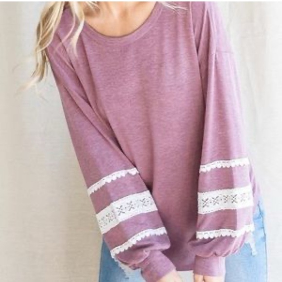 7th Ray Women’s Pink with White Lace Detailing Long Sleeve Sweatshirt in Size XL - Picture 2 of 11